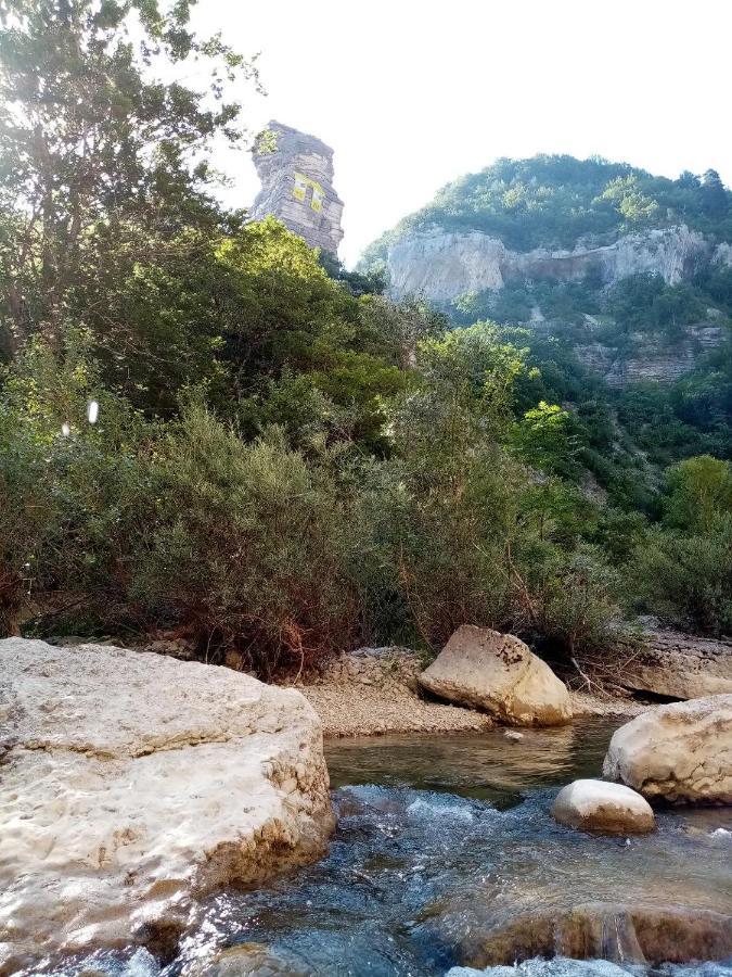 La Canopee Barret-sur-Meouge 外观 照片